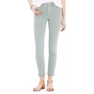 Madewell 9” High Riser Skinny Skinny Jean light Green
Size 26 EUC
